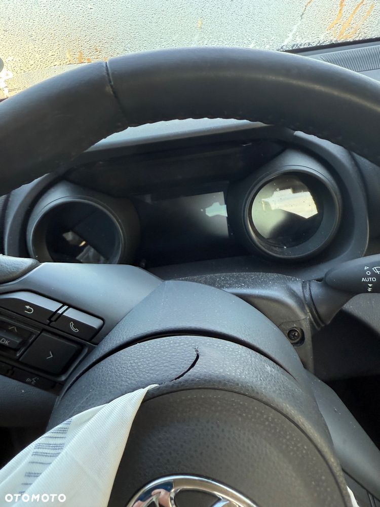 Toyota Yaris Hybrid 1.5 Active - 24