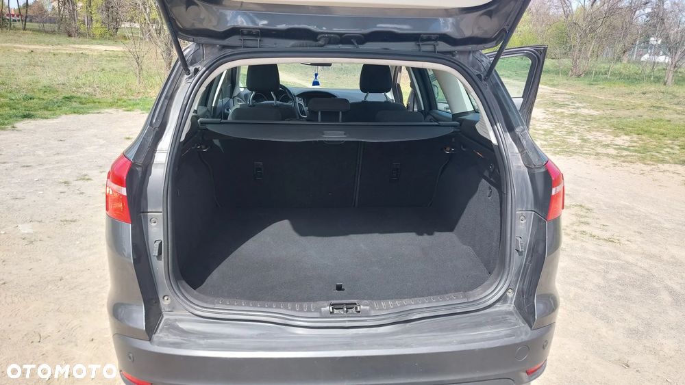 Ford Focus 1.5 TDCi SYNC Edition - 9