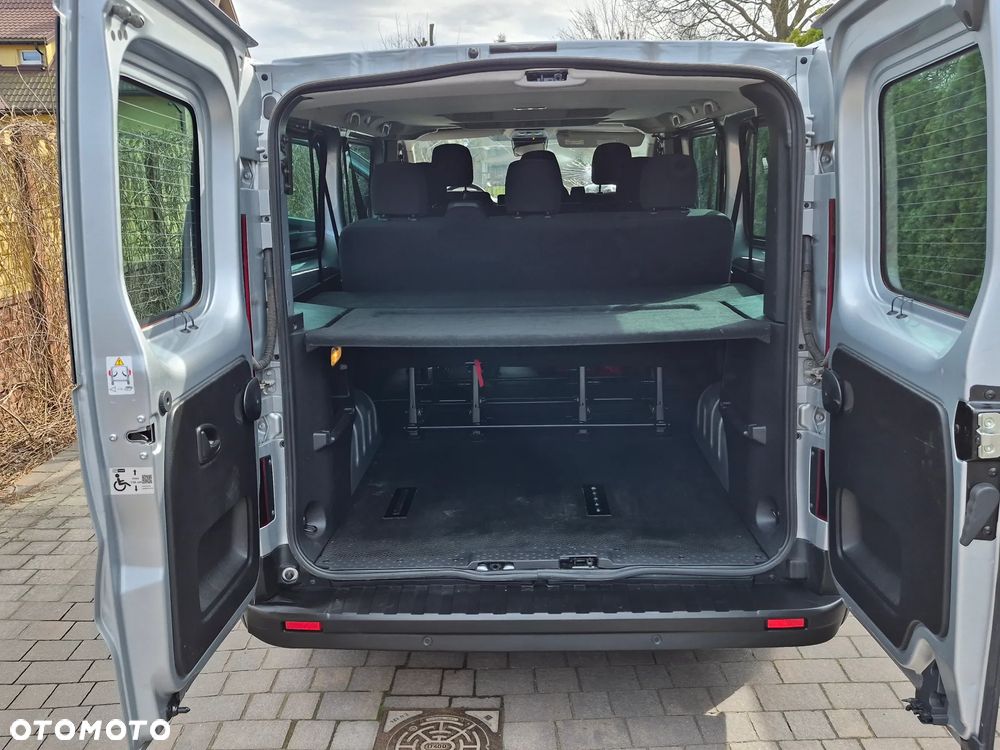 Renault Trafic Grand 2.0 dCi EDC - 18