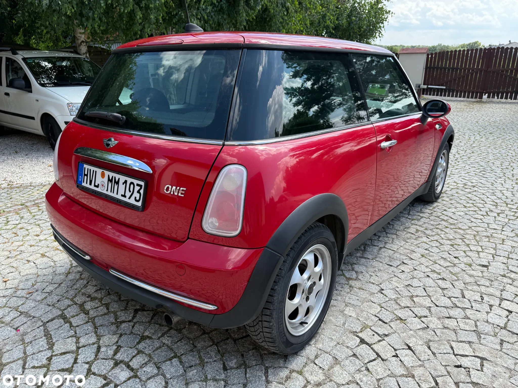 MINI ONE Standard - 13