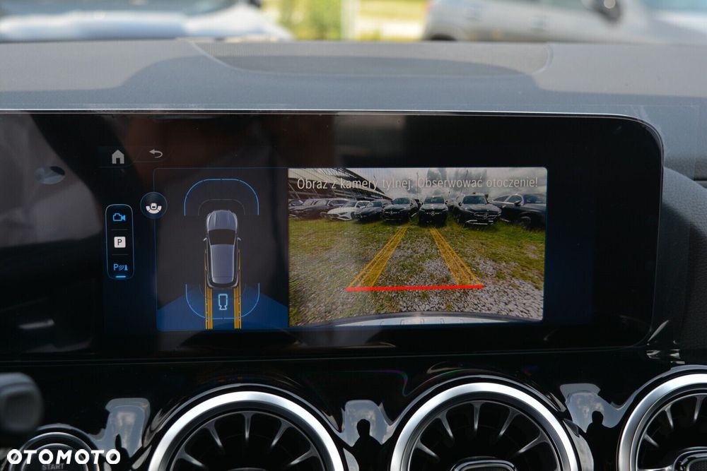 Mercedes-Benz GLA 200 AMG Line - 10