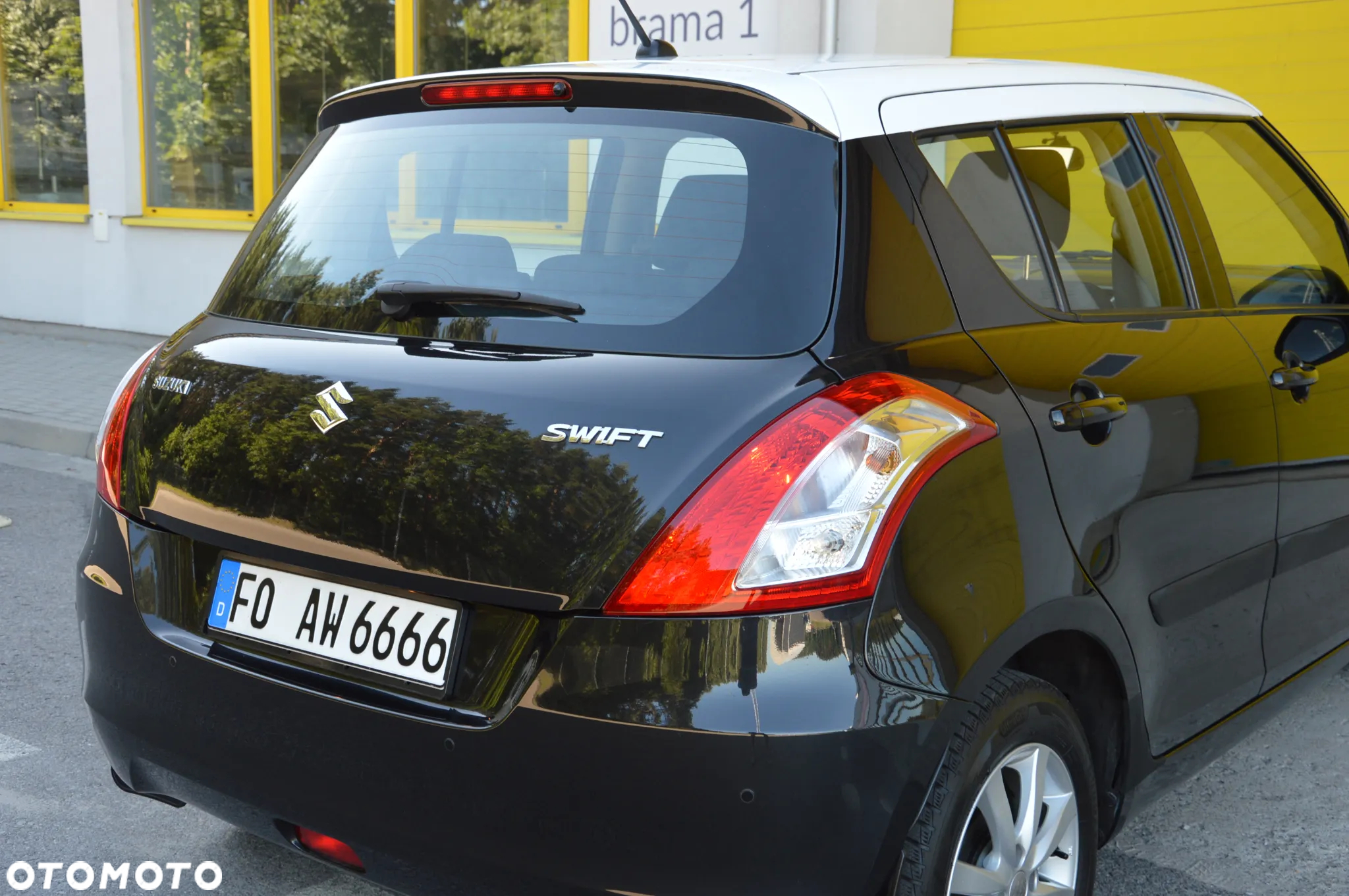 Suzuki Swift 1.2 Black&White - 12
