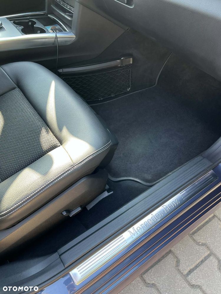 Mercedes-Benz Klasa E 220 BlueTEC 4-Matic Elegance - 13