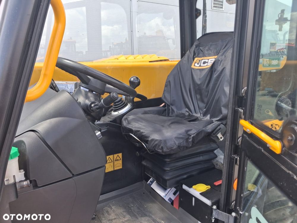 JCB 525-60 Agri Plus - 14