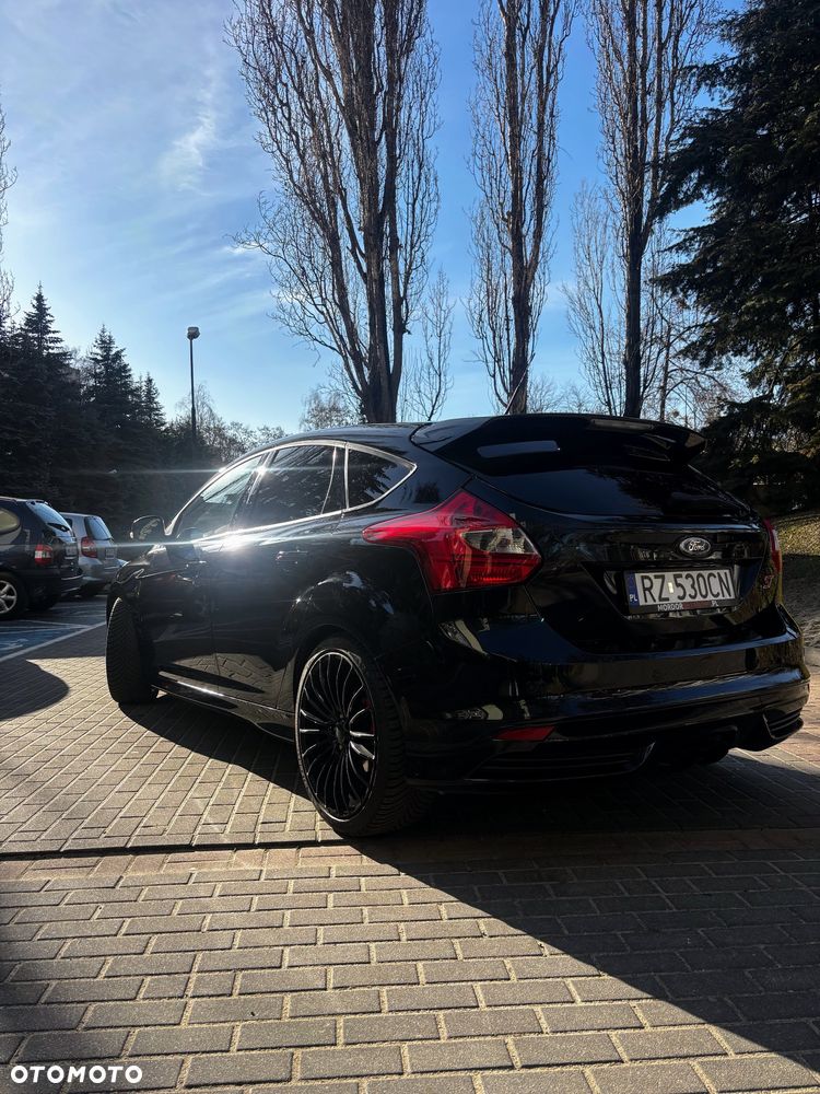 Ford Focus 2.0 EcoBoost ST mit Leder-Exclusiv-Paket - 7