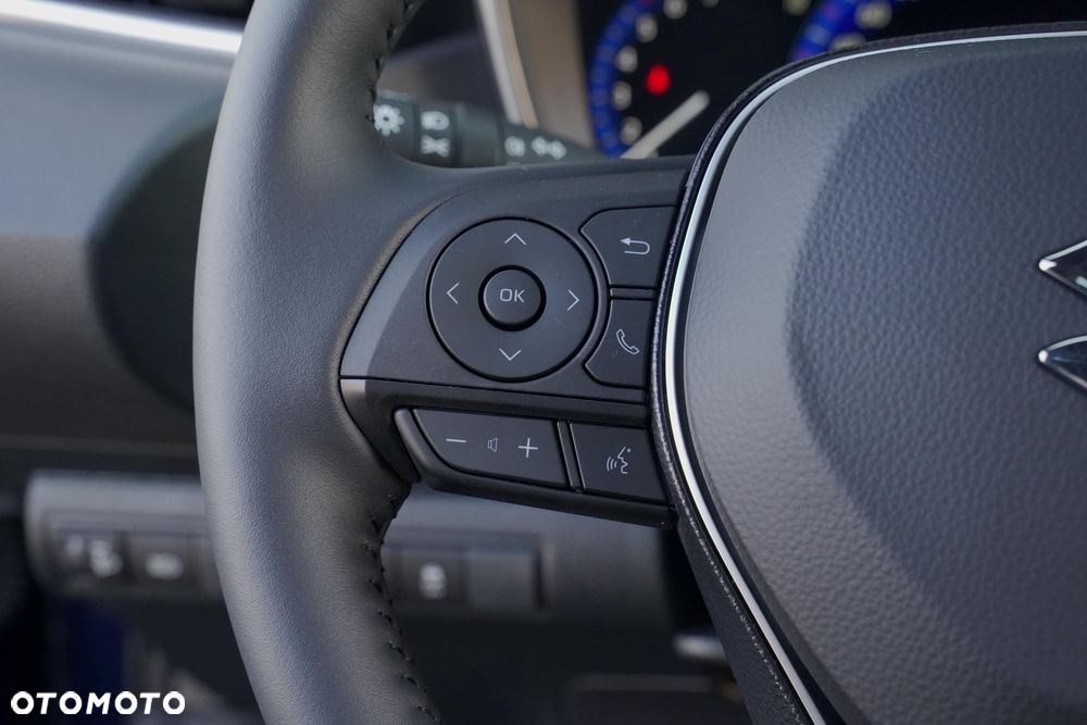 Suzuki Swace 1.8 Hybrid Premium Plus CVT - 18