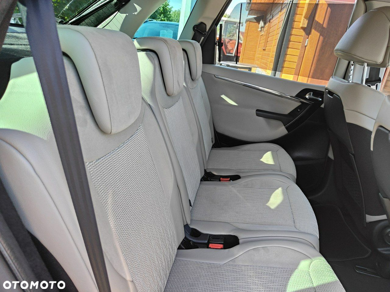 Citroën C4 Picasso 1.6 HDi FAP Exclusive - 22