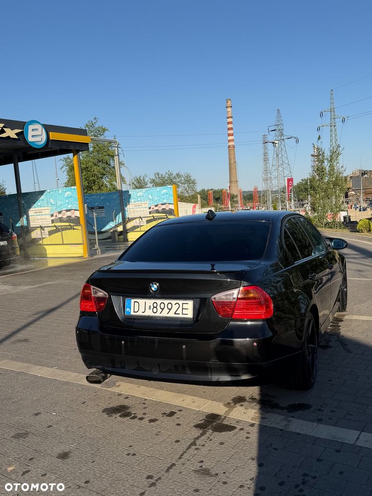 BMW Seria 3 318i - 7