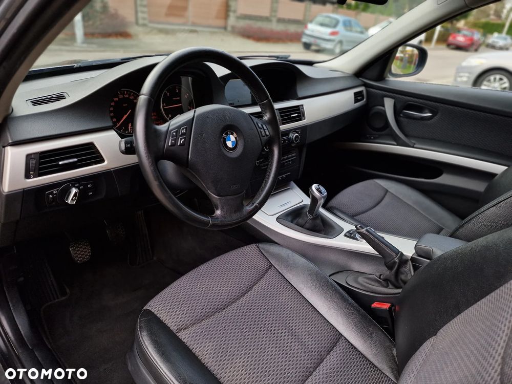 BMW Seria 3 320d xDrive - 20