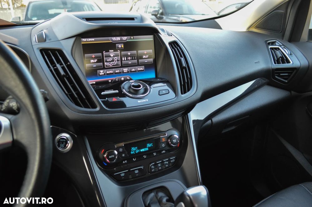 Ford Kuga 2.0 TDCi 4x4 Aut. Titanium - 16