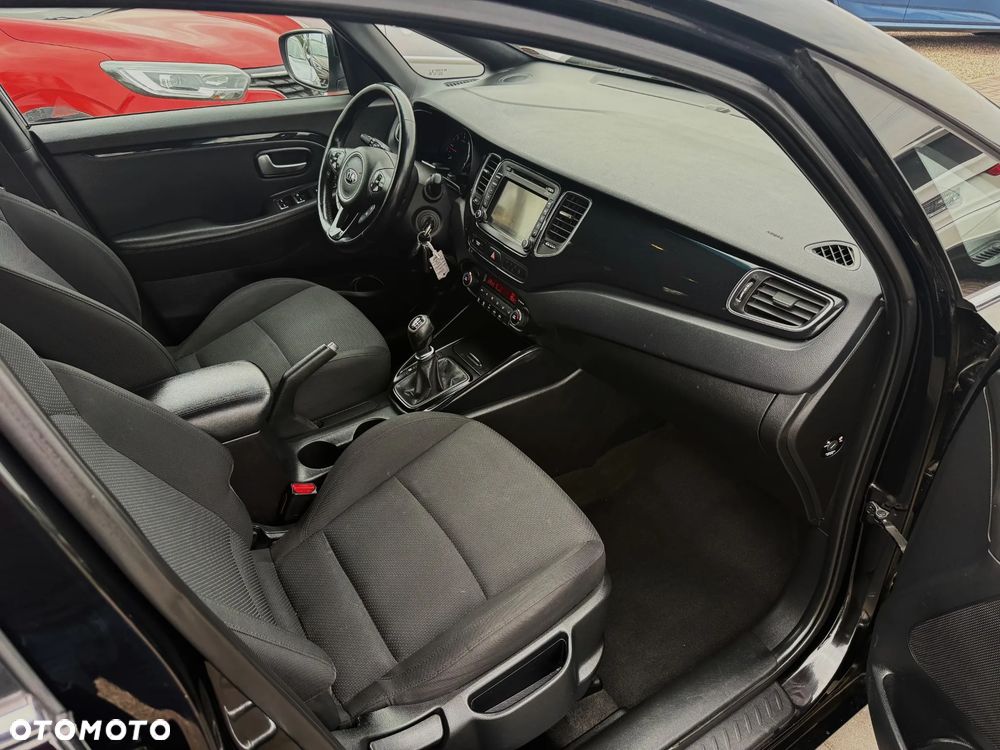 Kia Carens 1.7 CRDi 115 Dream-Team Edition - 13
