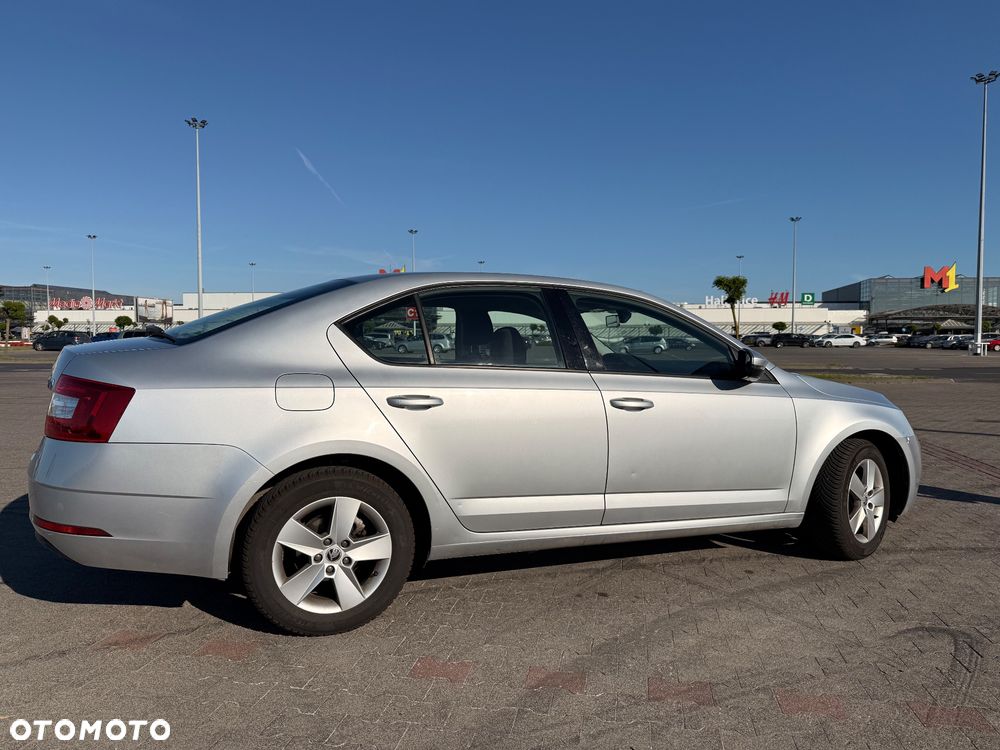 Skoda Octavia 1.4 TSI Ambition - 4