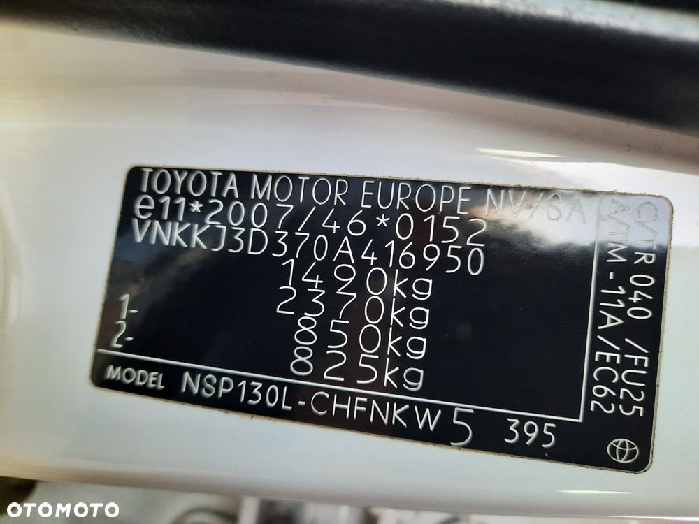 Toyota Yaris 1.33 VVT-i Trend - 38