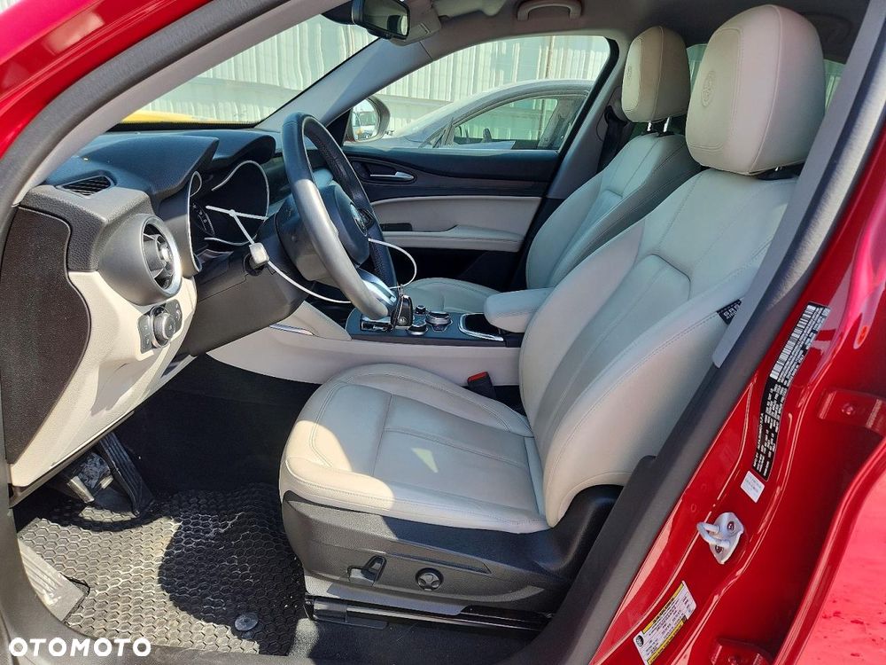 Alfa Romeo Stelvio 2.0 Turbo TI Q4 - 8