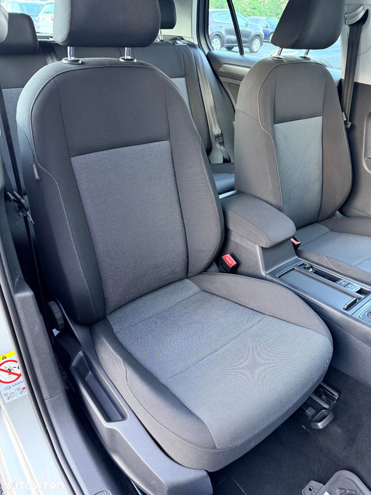 Volkswagen Golf 1.6 TDI BlueMotion Technology Comfortline - 17