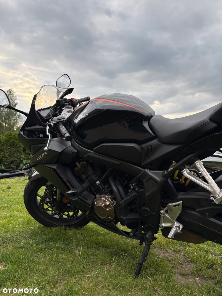 Honda CBR - 3