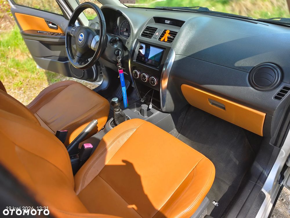 Fiat Sedici 1.6 16V 4x4 Luxury - 9