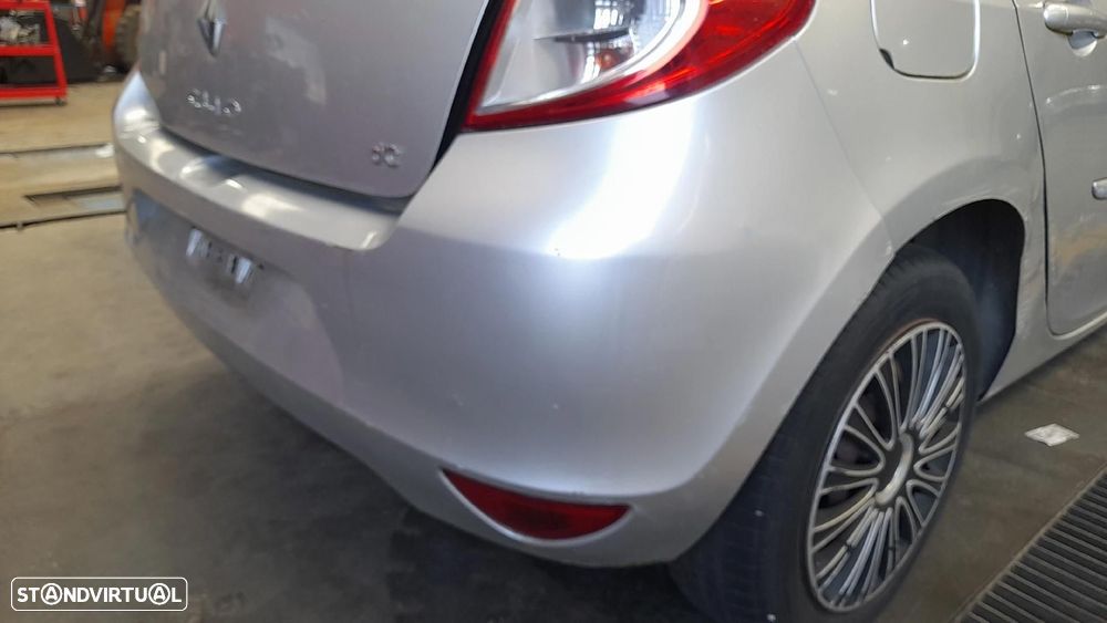 Pára-choques trás RENAULT Clio III (BR0/1, CR0/1) - 3