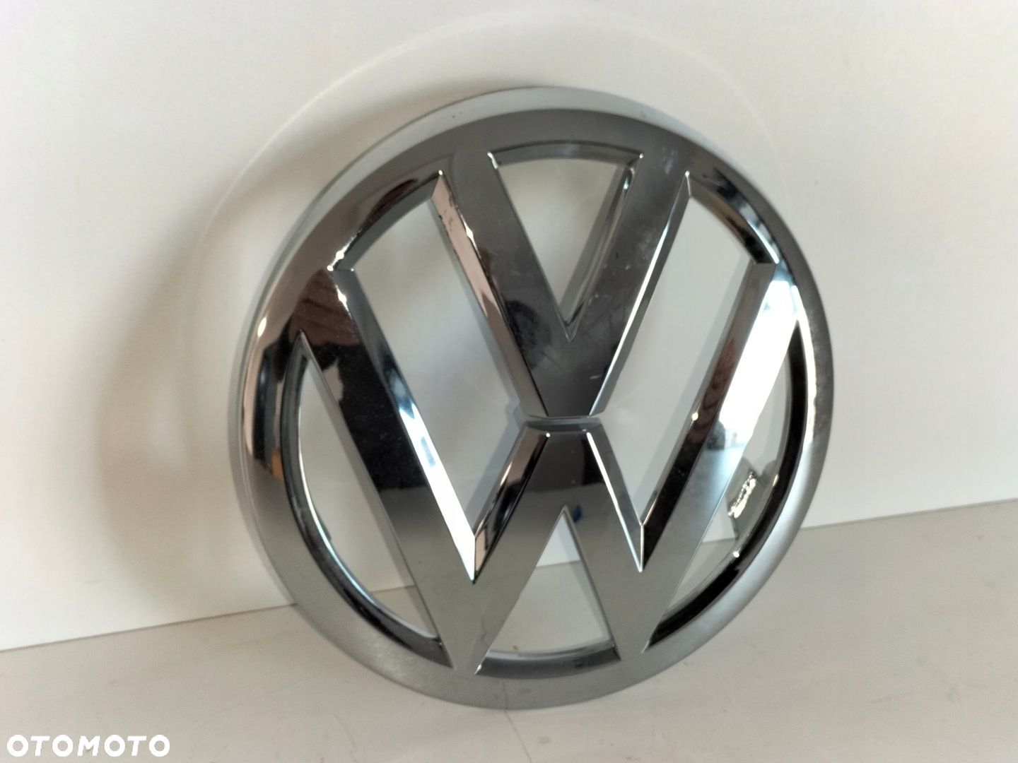 Znaczek emblemat logo zderzaka przód VW UP 12- - 2