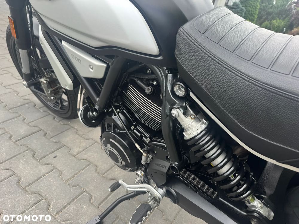 Ducati Scrambler - 31