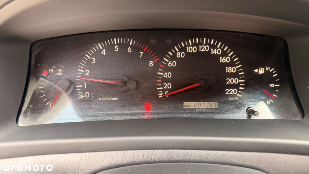 Toyota Corolla Verso - 10