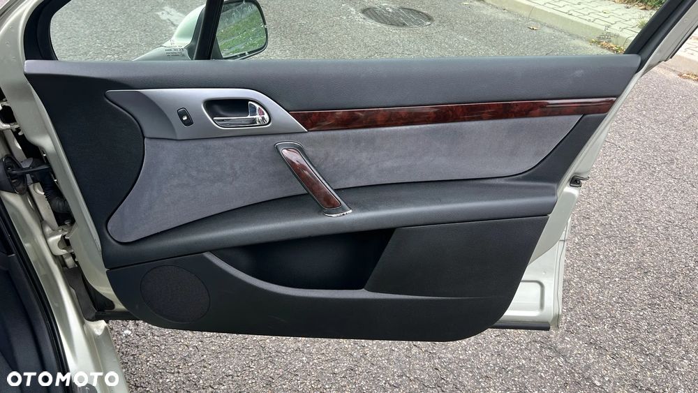 Peugeot 407 2.0 HDI Intense - 29