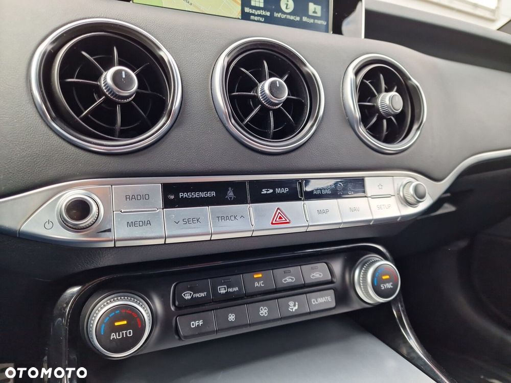 Kia Stinger 2.0 T-GDI GT Line - 31