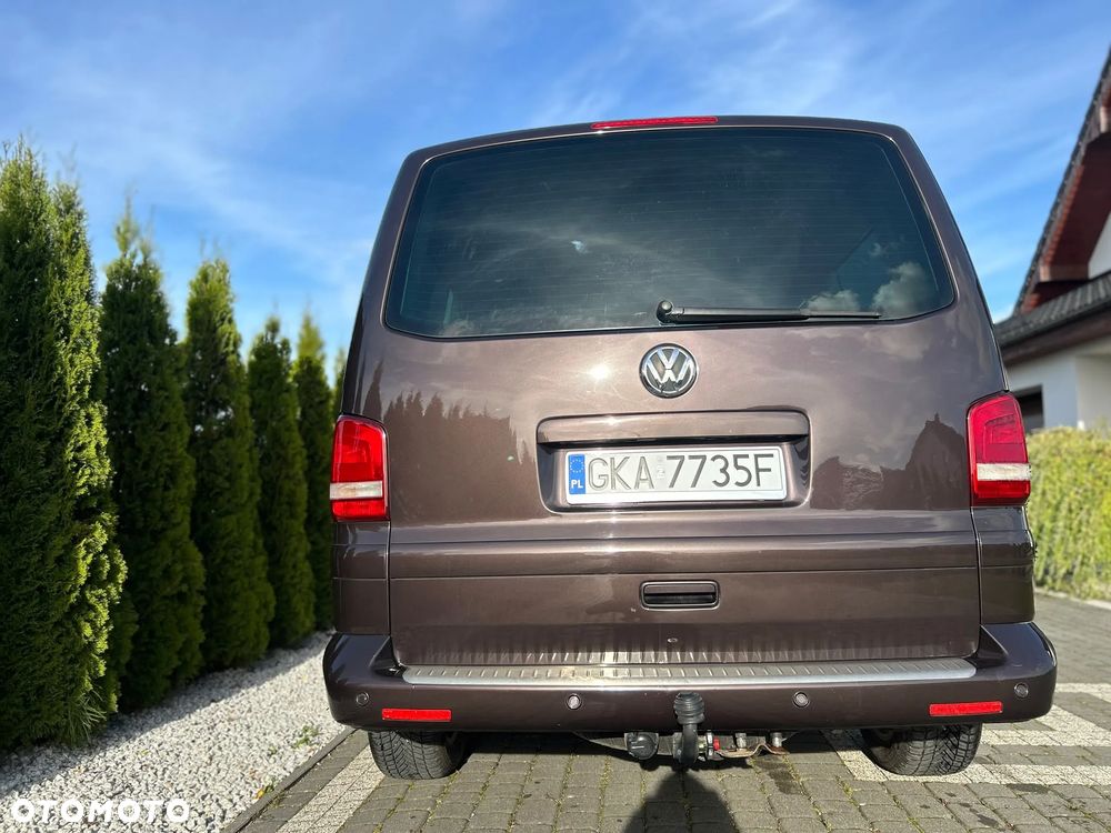 Volkswagen Caravelle - 24