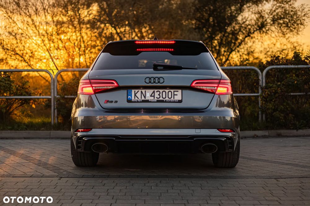 Audi RS3 Sportback TFSI quattro S tronic - 11