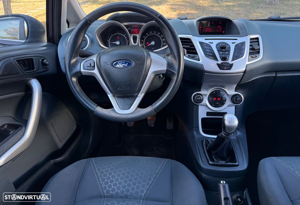 Ford Fiesta 1.4 TDCi Titanium - 18