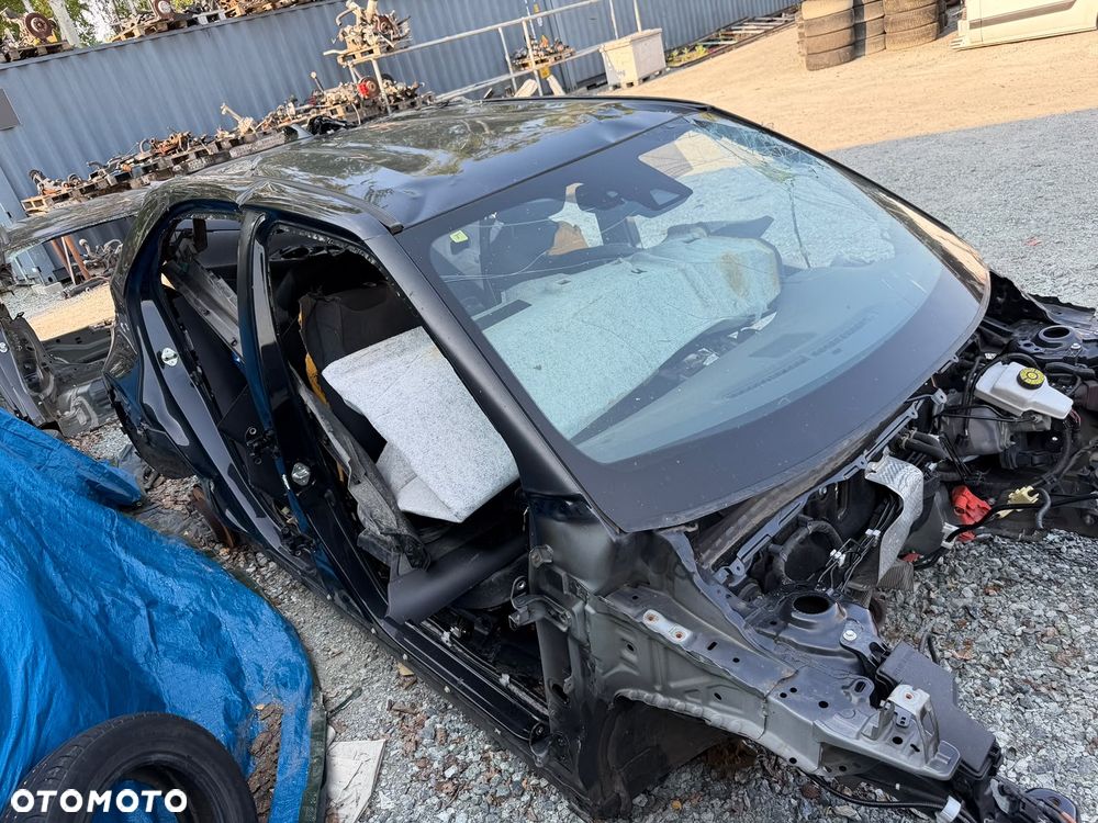 Toyota Yaris Cross ver-2-0-tdi-l1-highline-4motion-dsg - 19