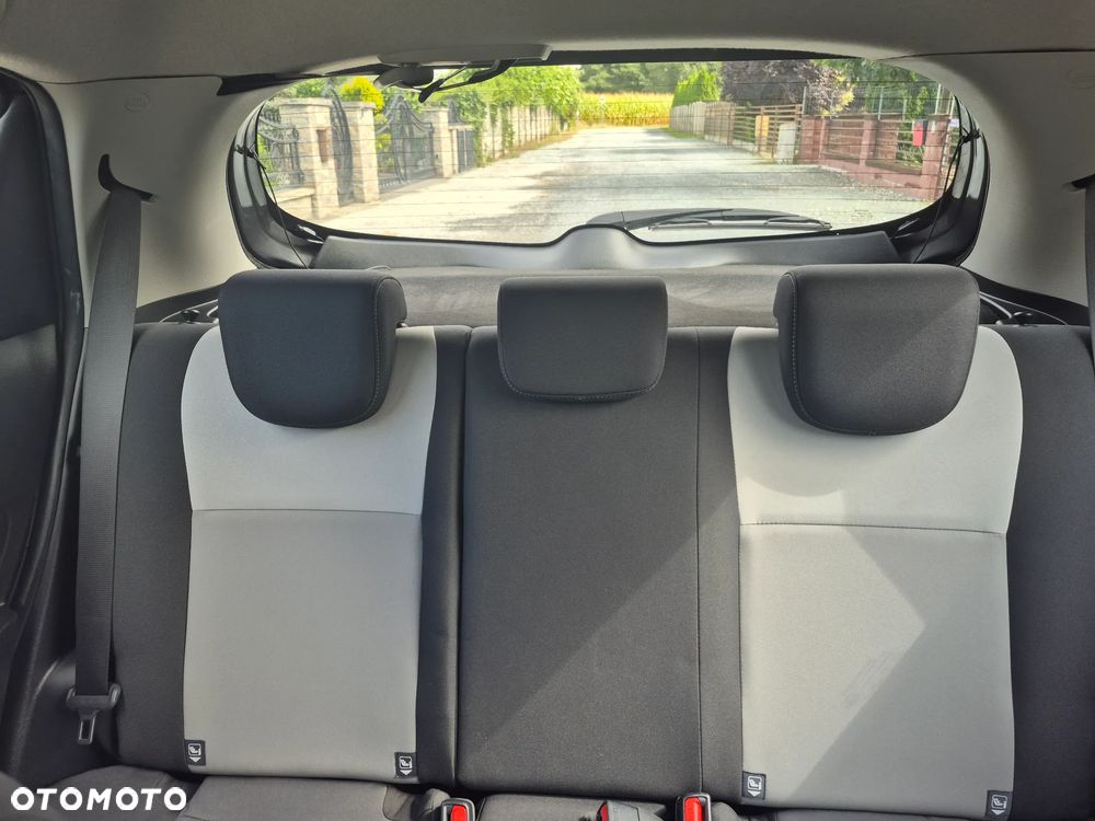 Toyota Yaris 1.5 VVT-i Y20 Team Deutschland - 30