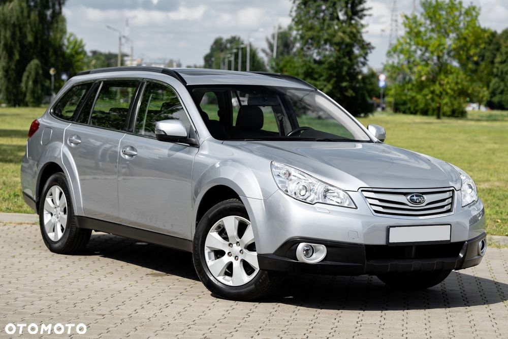 Subaru Outback 3.6 R Exclusive Navi - 2