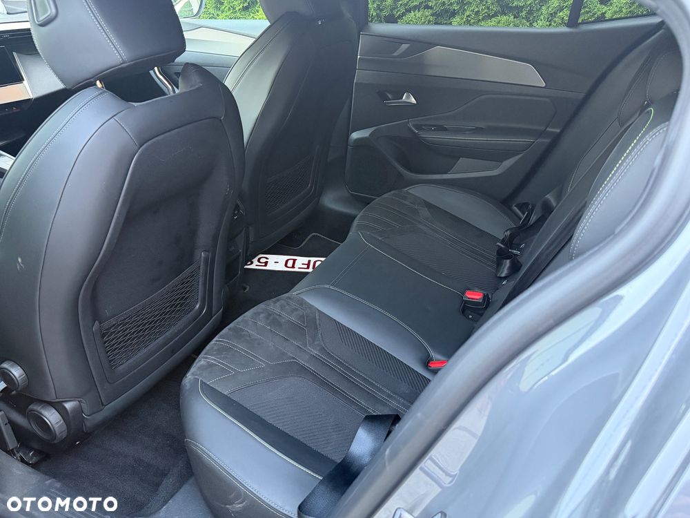 Peugeot 408 225 e-DSC7 GT Exclusive - 17