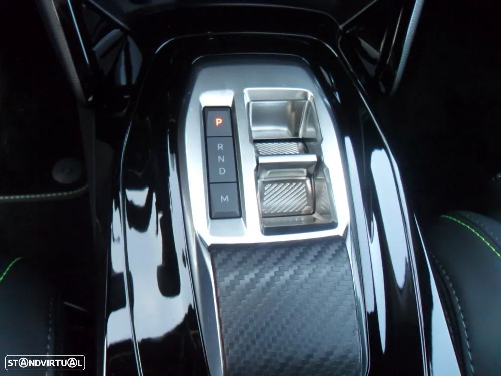 Peugeot 2008 1.2 Hybrid GT e-DCS6 - 16