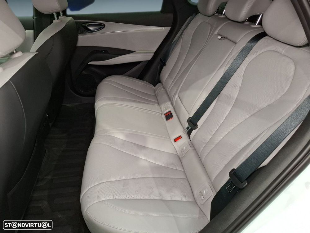 BYD Seal 6 Touring 1.5 DM-i Comfort Lite — fotografia 13