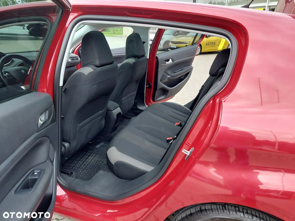 Peugeot 308 1.2 PureTech Style S&S - 27