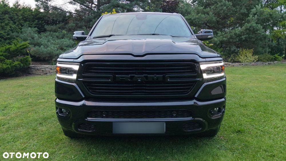 Dodge RAM - 8