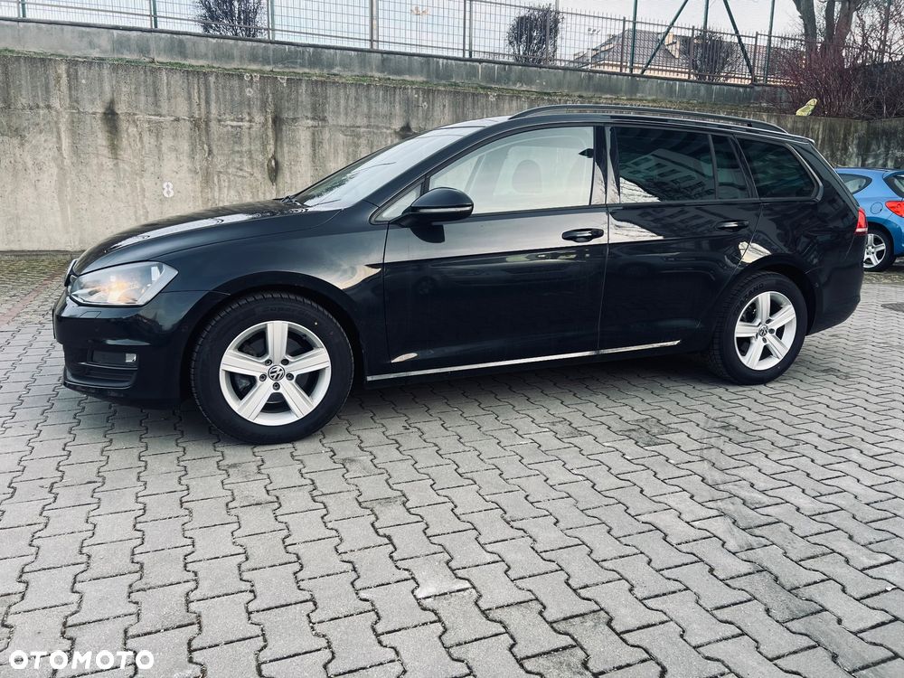 Volkswagen Golf 1.6 TDI Comfortline DSG - 2