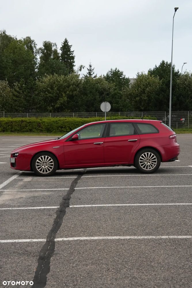 Alfa Romeo 159 - 2