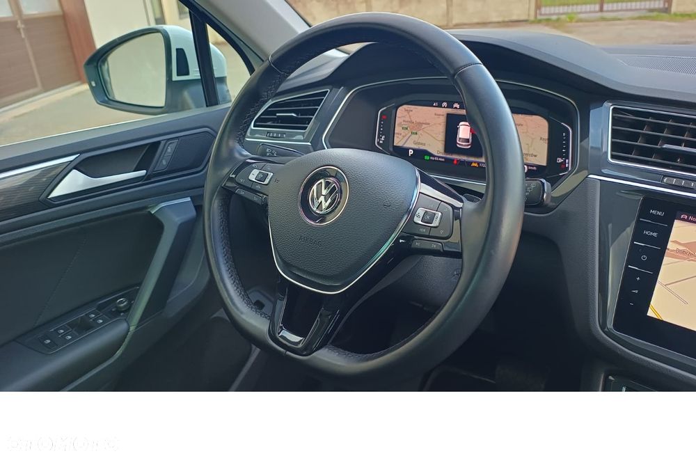 Volkswagen Tiguan - 23