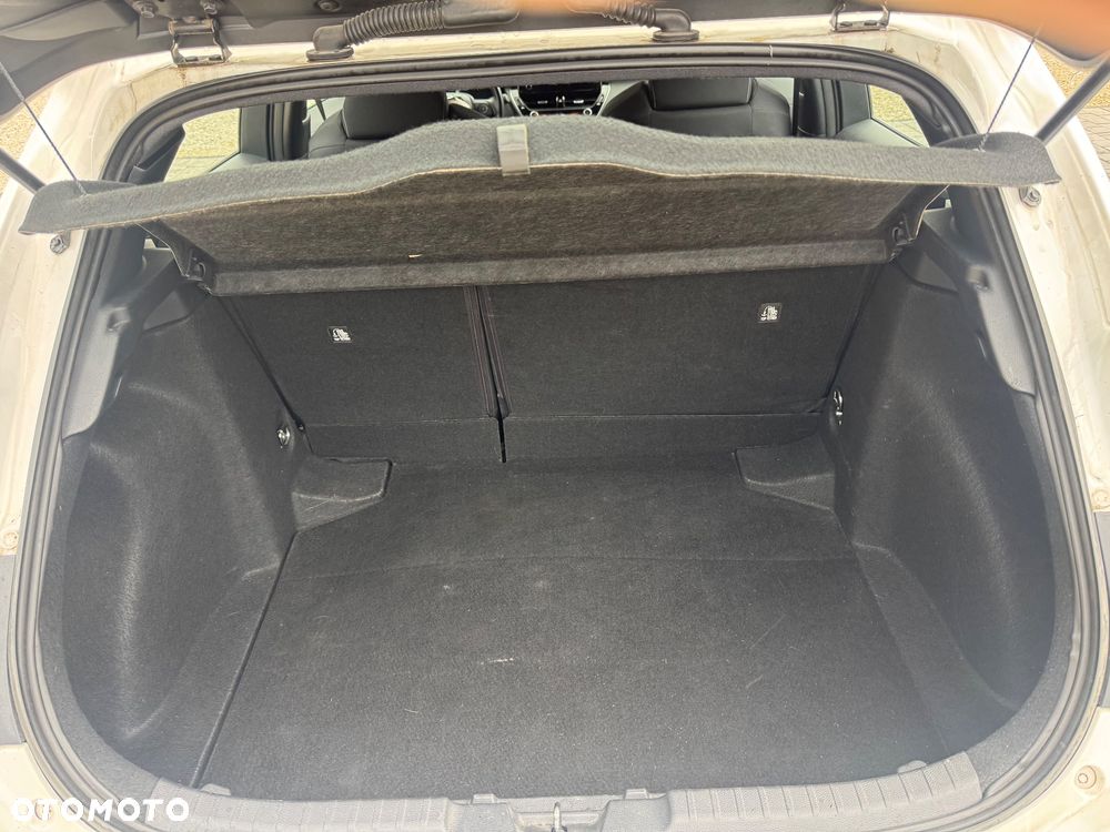 Toyota Corolla 1.8 Hybrid Comfort - 34