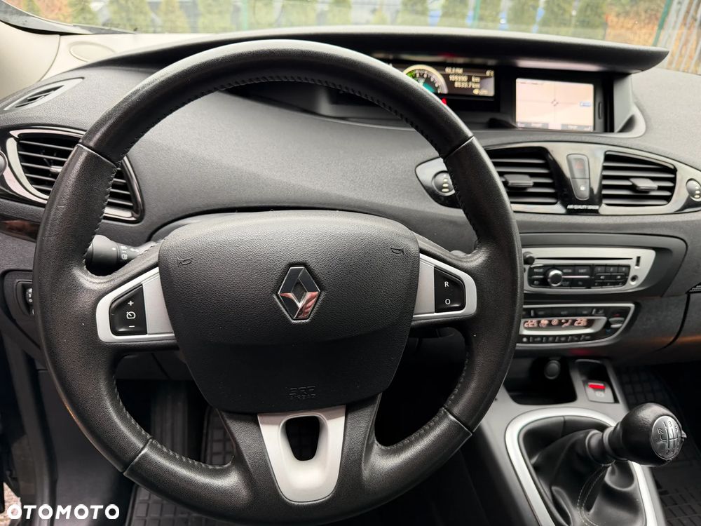 Renault Grand Scenic - 13