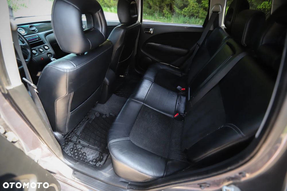 Mitsubishi Outlander 2.0 Turbo 4WD - 8
