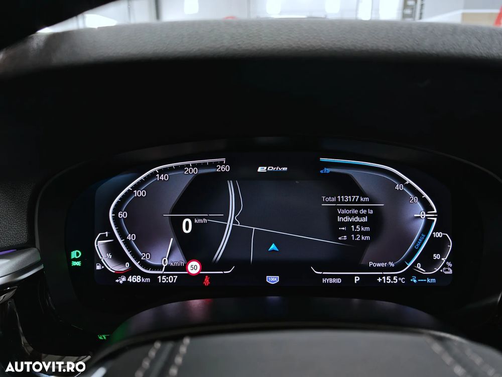 BMW Seria 5 530e Aut. - 26