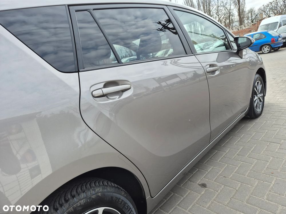 Toyota Verso 1.6 D-4D Prestige - 22