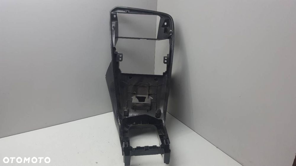 TUNEL WODOSPAD RAMKA RADIA VOLVO XC60 I 2011 EU