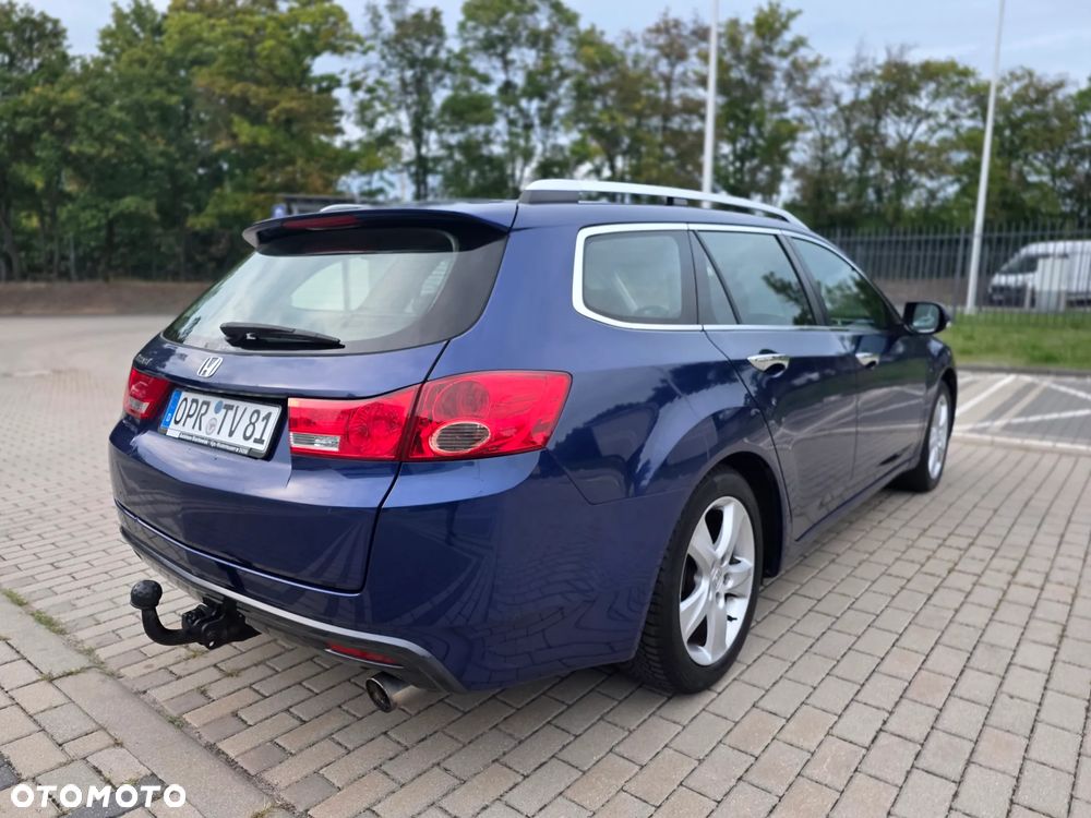 Honda Accord 2.0 Executive - 8