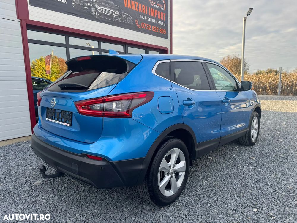 Nissan Qashqai 1.6 DCI Xtronic TEKNA - 3