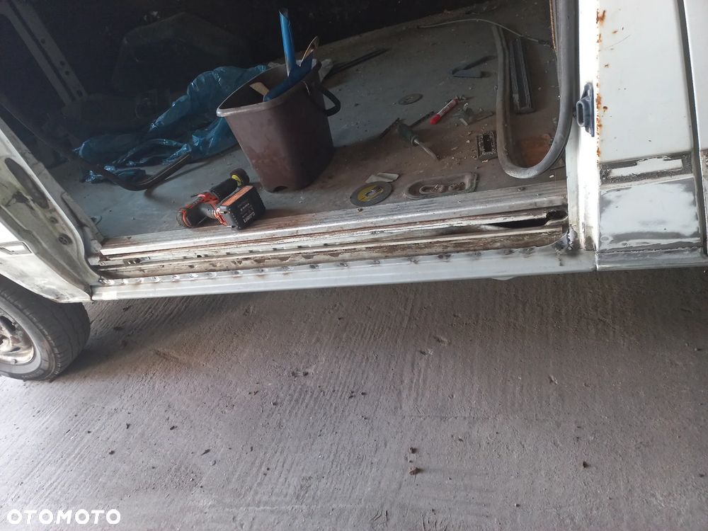 Ford Transit - 8